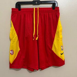 Nike NBA Authentics Atlanta Hawks Team Issue Pre-Game Practice Shorts Men